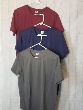 Amazon Set Of 3 Classic Crewneck T-Shirts NWOT Women's Medium